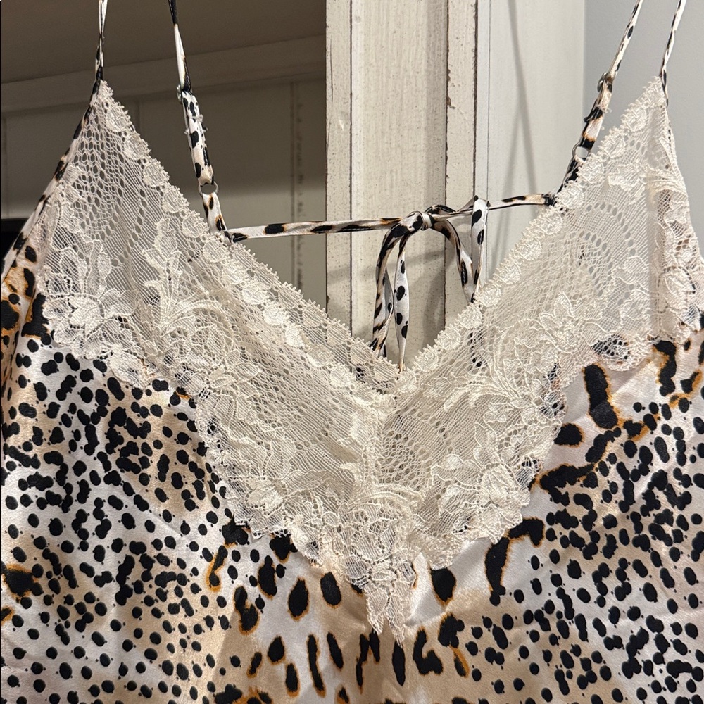 Oscar de la Renta Chemise - Picture 5 of 6